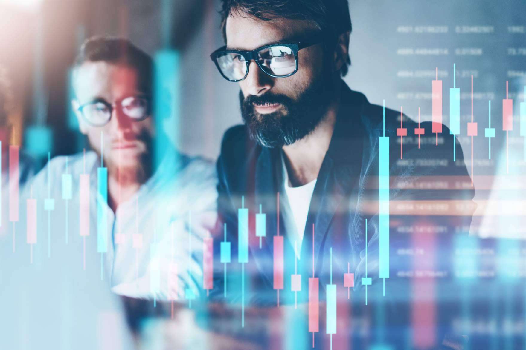 Entrenamientos dirigidos por profesionales expertos mejoran la curva de aprendizaje en el trading
