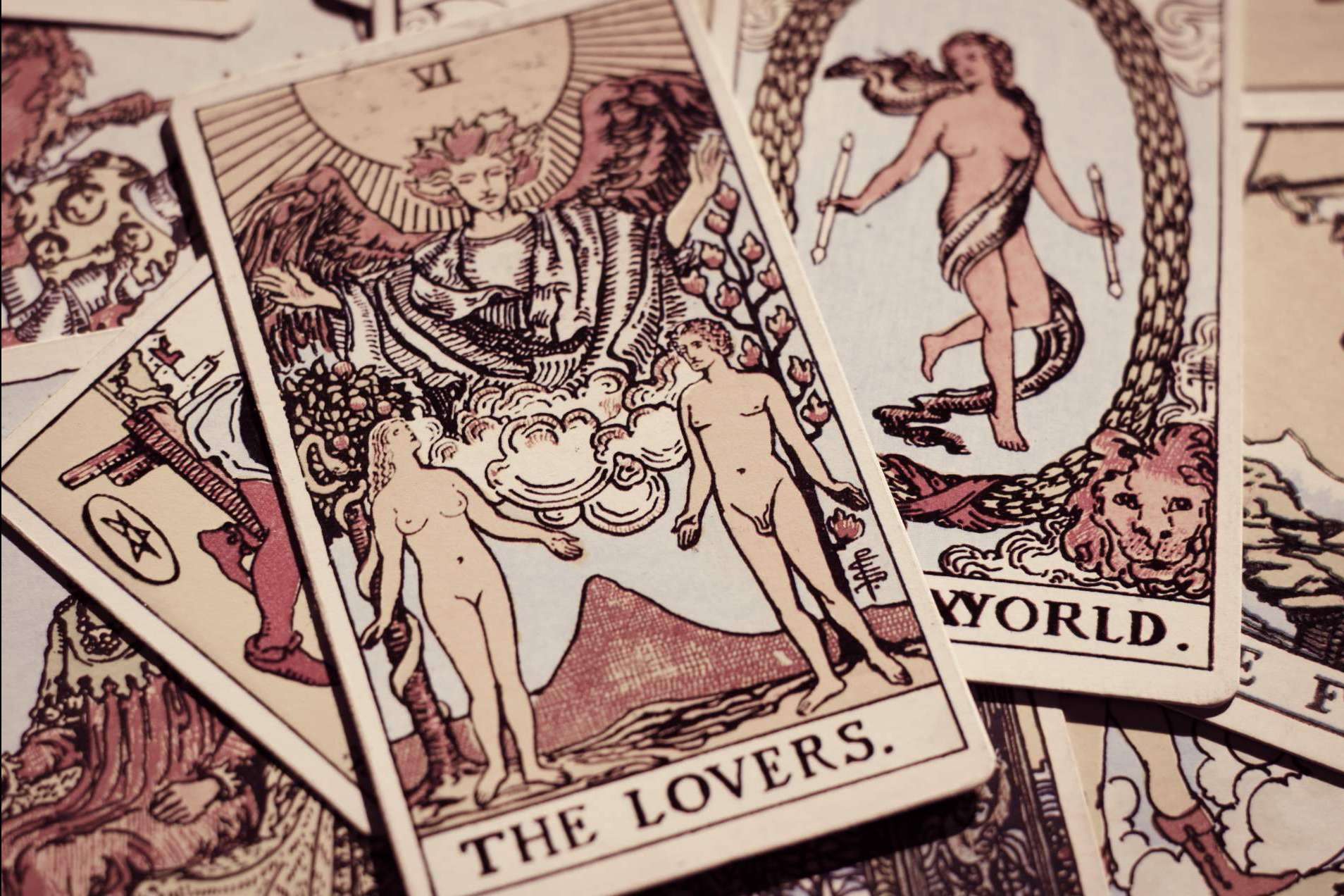 Nazaret Hermida destaca también en el tarot online