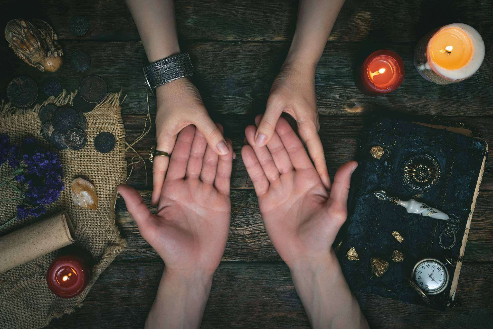 El tarot telefónico ofrece respuestas en La casa del tarot y videncia