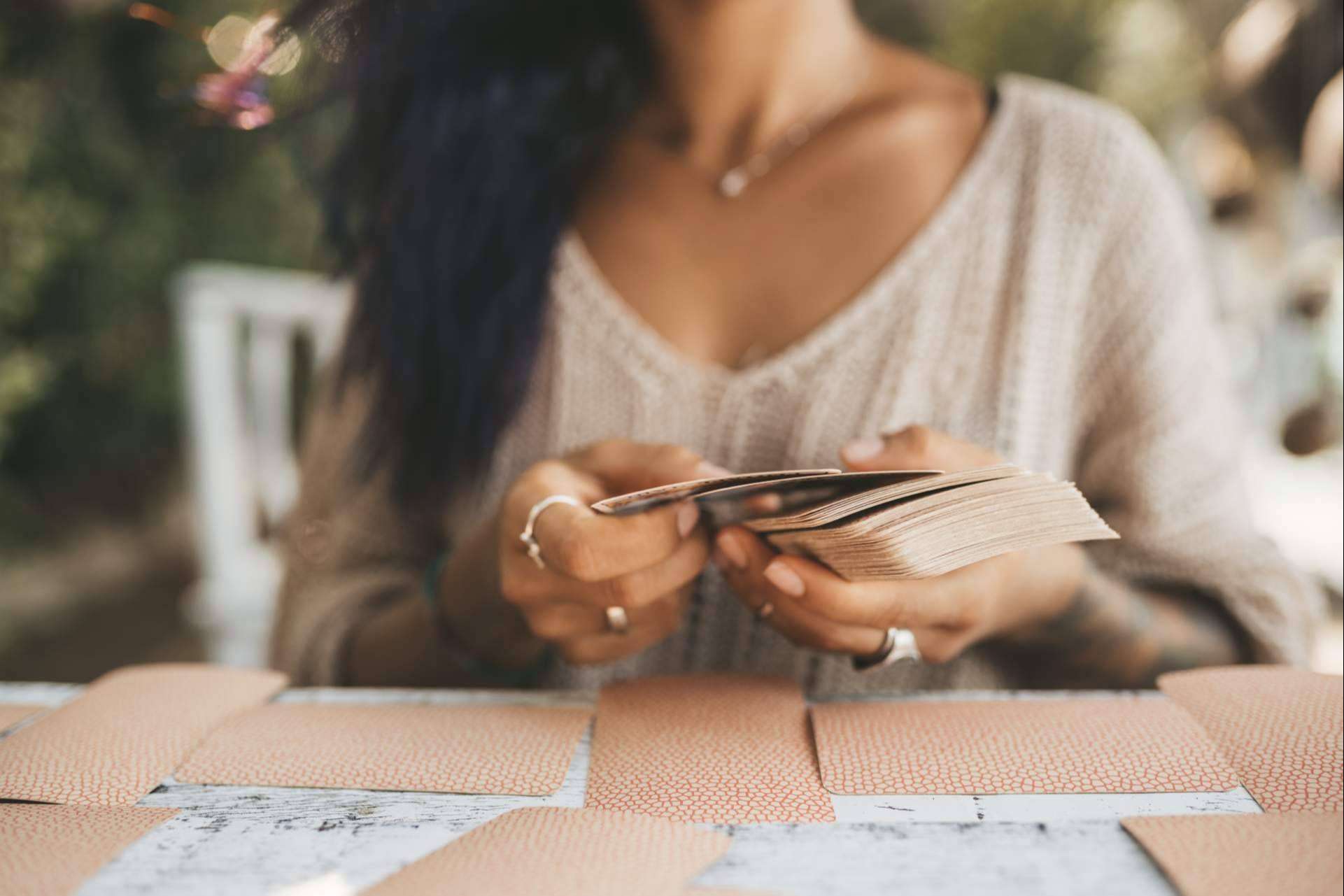¿Por qué las personas recurren al tarot gratis?, por Leotarot