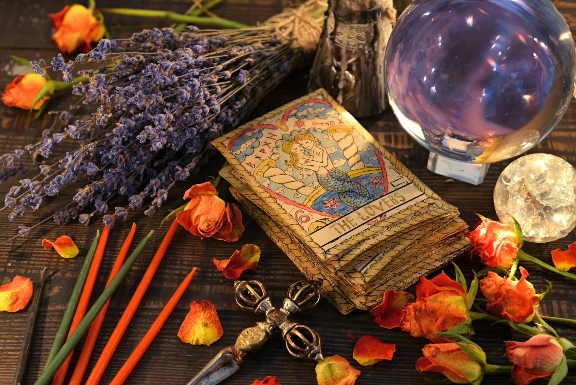 La lectura del tarot de Casa del Tarot y Videncia de 30 minutos por 10€