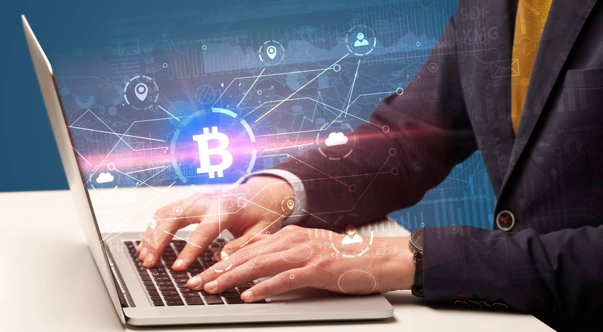Mediante la aplicación Royal Q, es posible hacer trading de criptomonedas automático