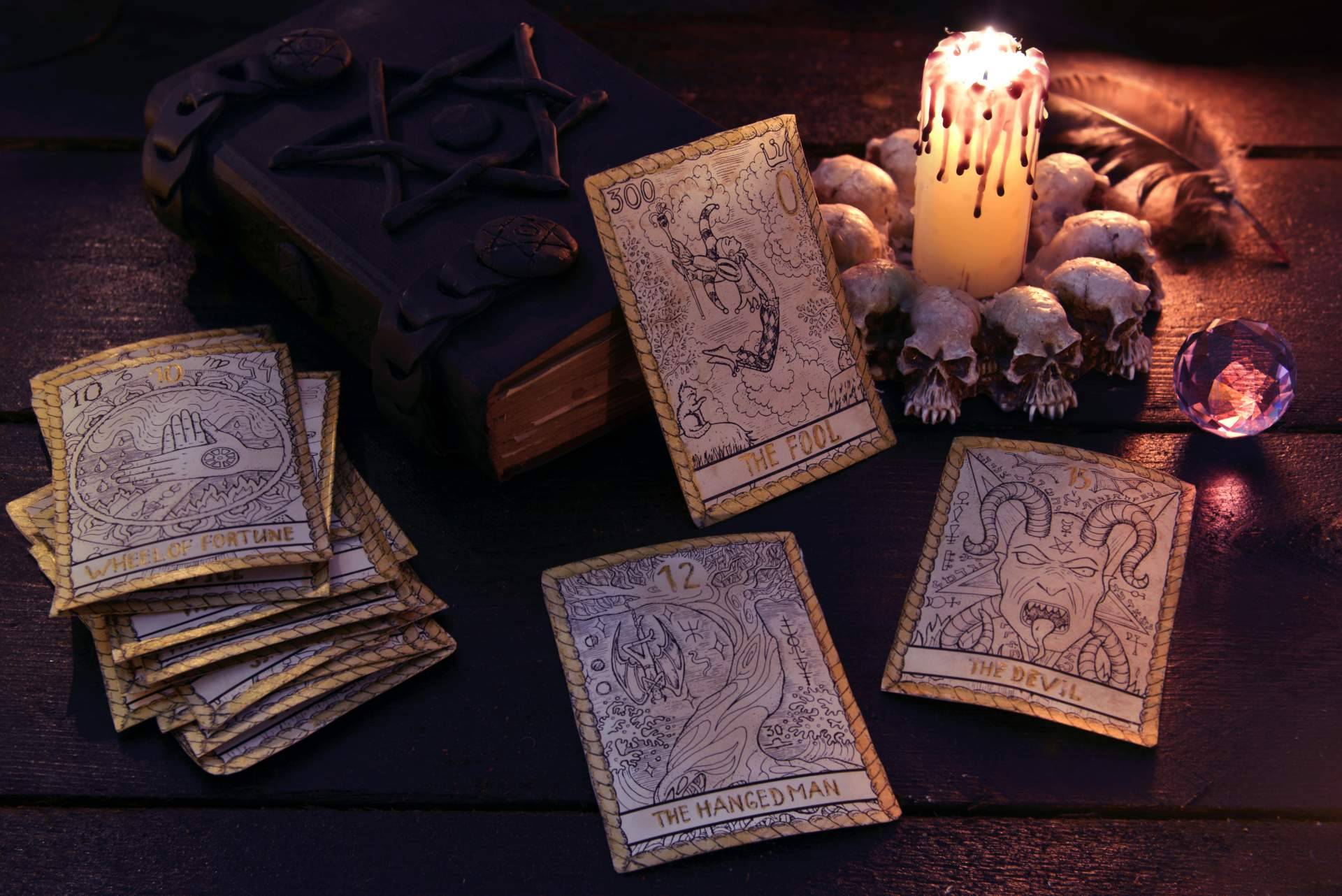 Descubrir qué deparará el 2022 con el tarot de Manuela Moreno