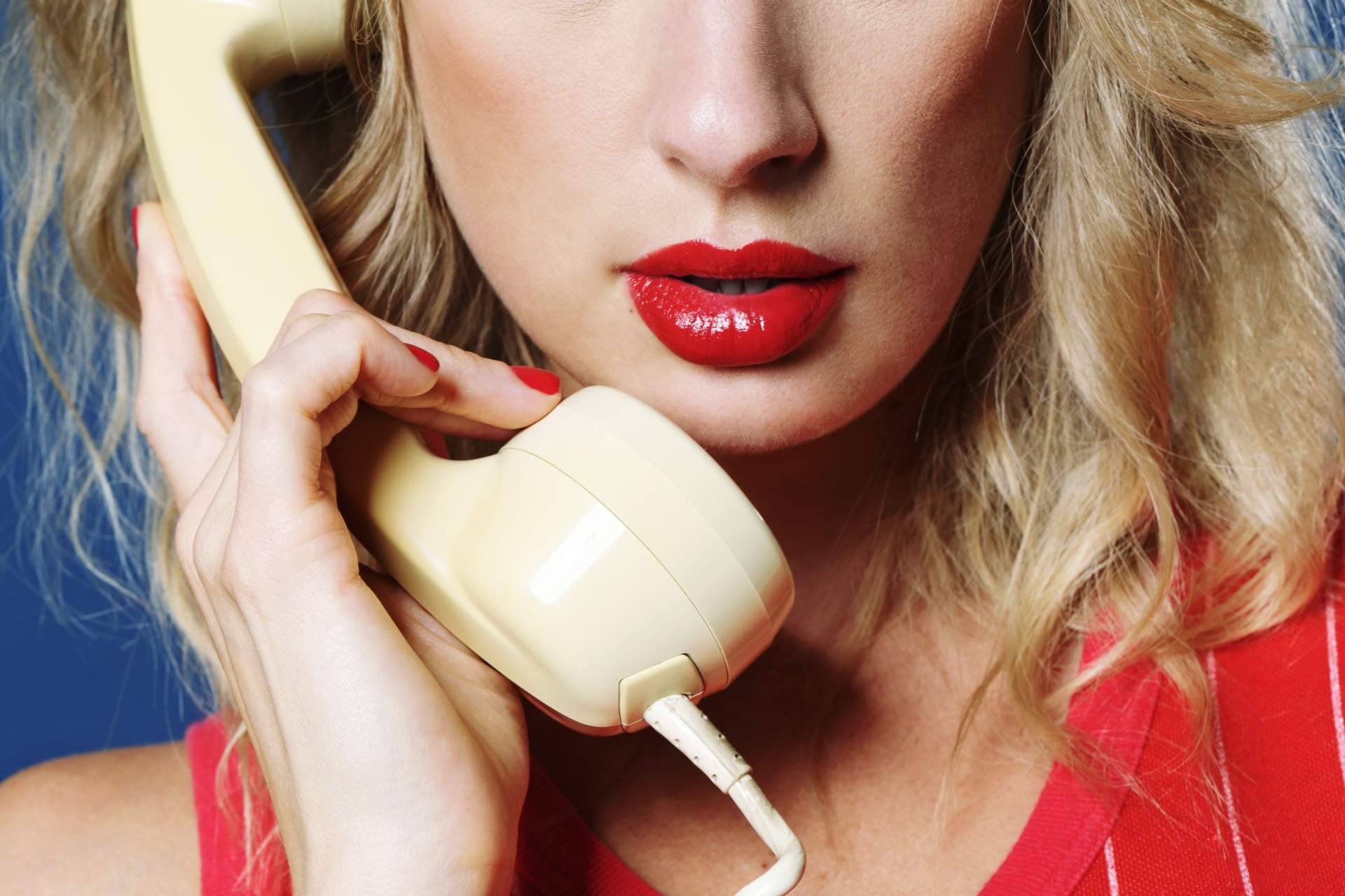 La plataforma telefonoeroticos.com brinda diferentes opciones de líneas eróticas