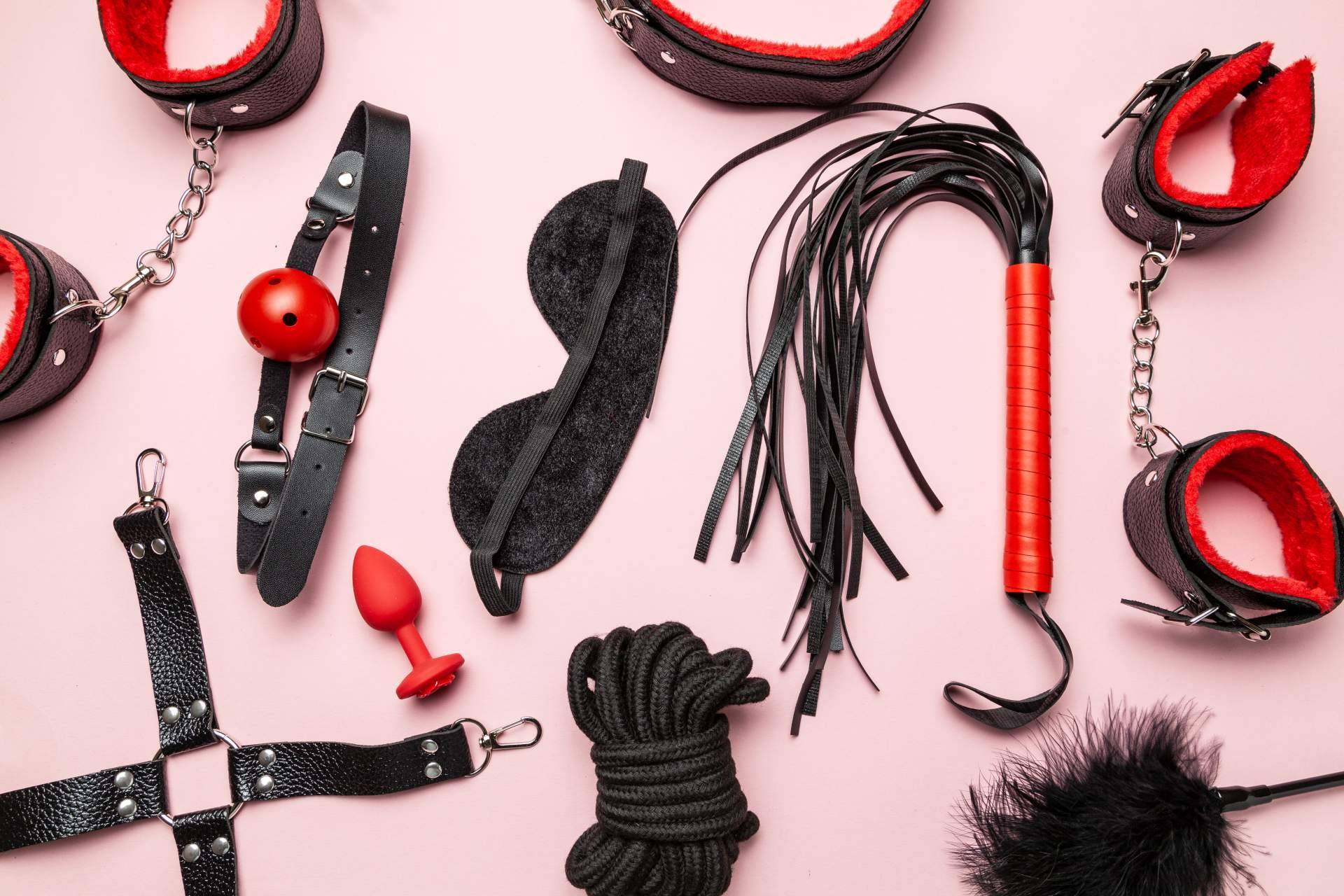 The Sex Toys Factory es una tienda en línea que ofrece una amplia gama de juguetes para el sadomasoquismo y el bondage