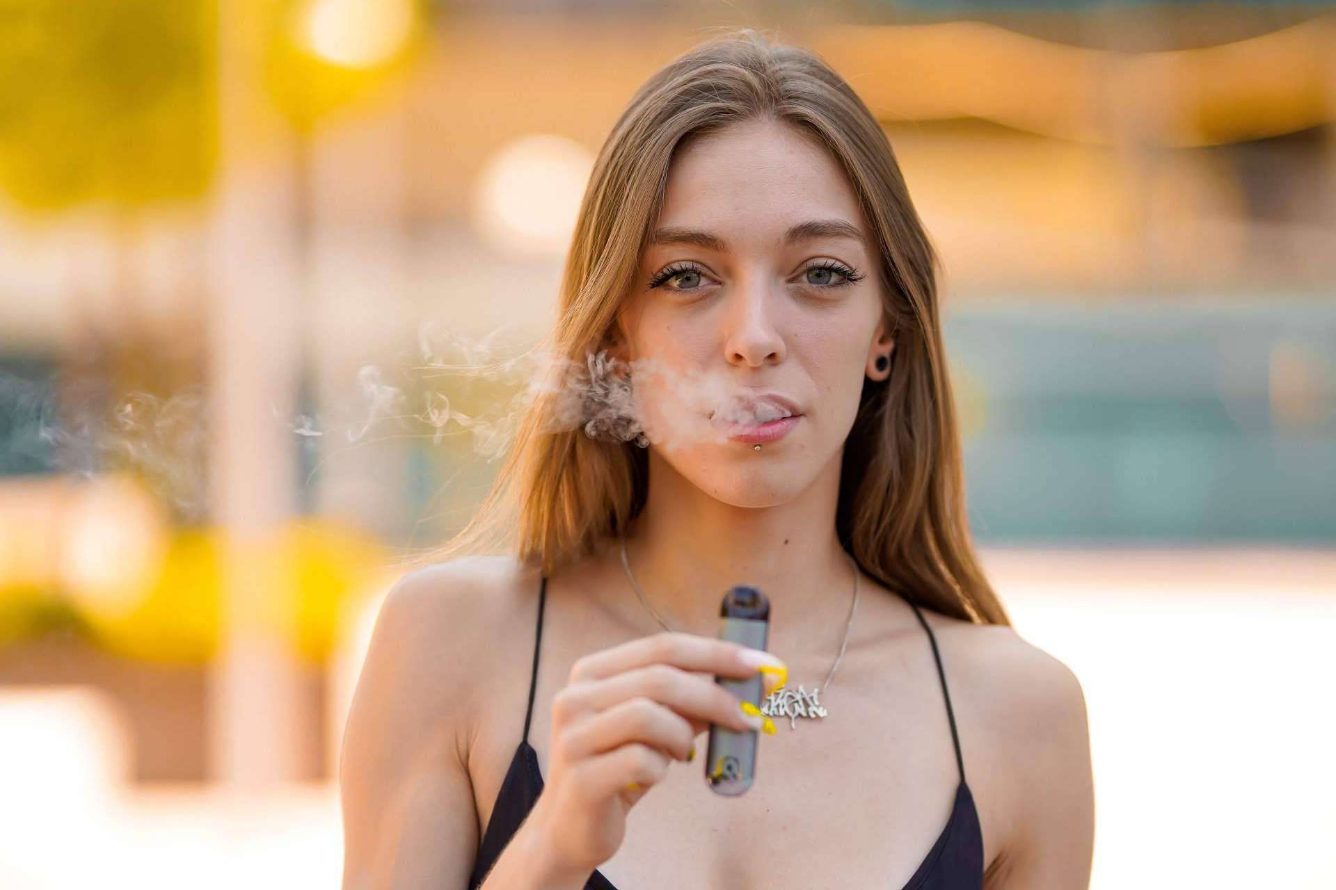 Vaper desechable o recargable, cuál elegir según Ammo Vaper