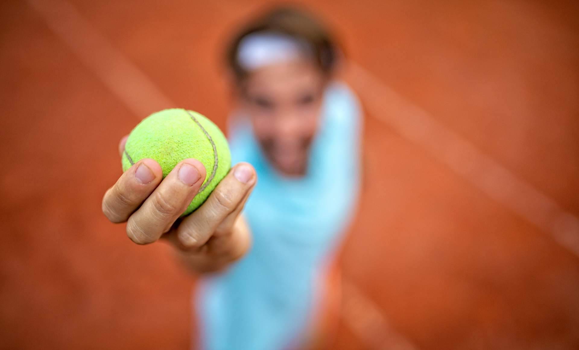 Tipsters del tenis; consejos clave para apuestas exitosas en la raqueta