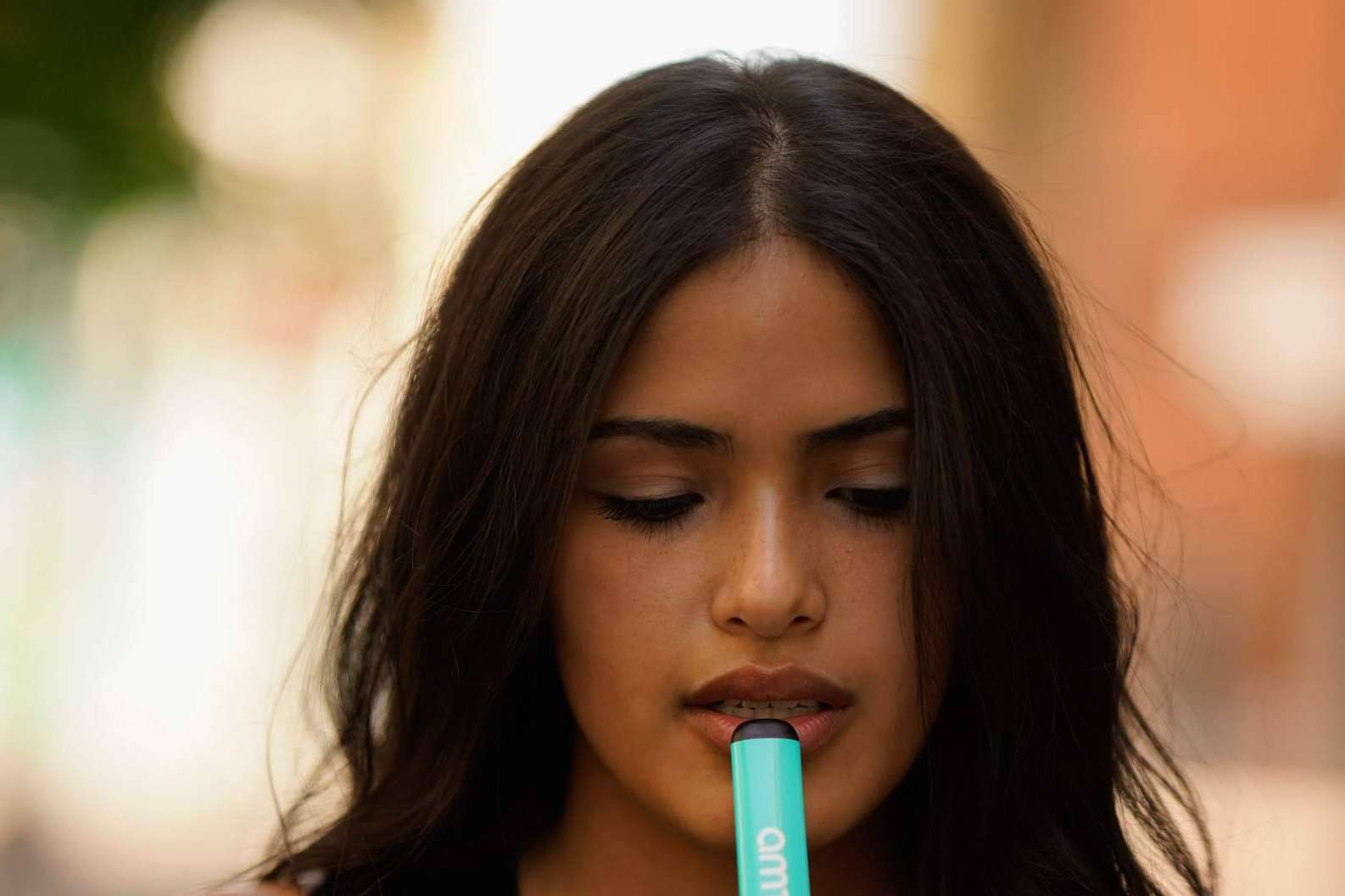 Los dispositivos desechables de Ammo Vaper son una opción ideal para usar en festivales, terrazas y eventos de verano