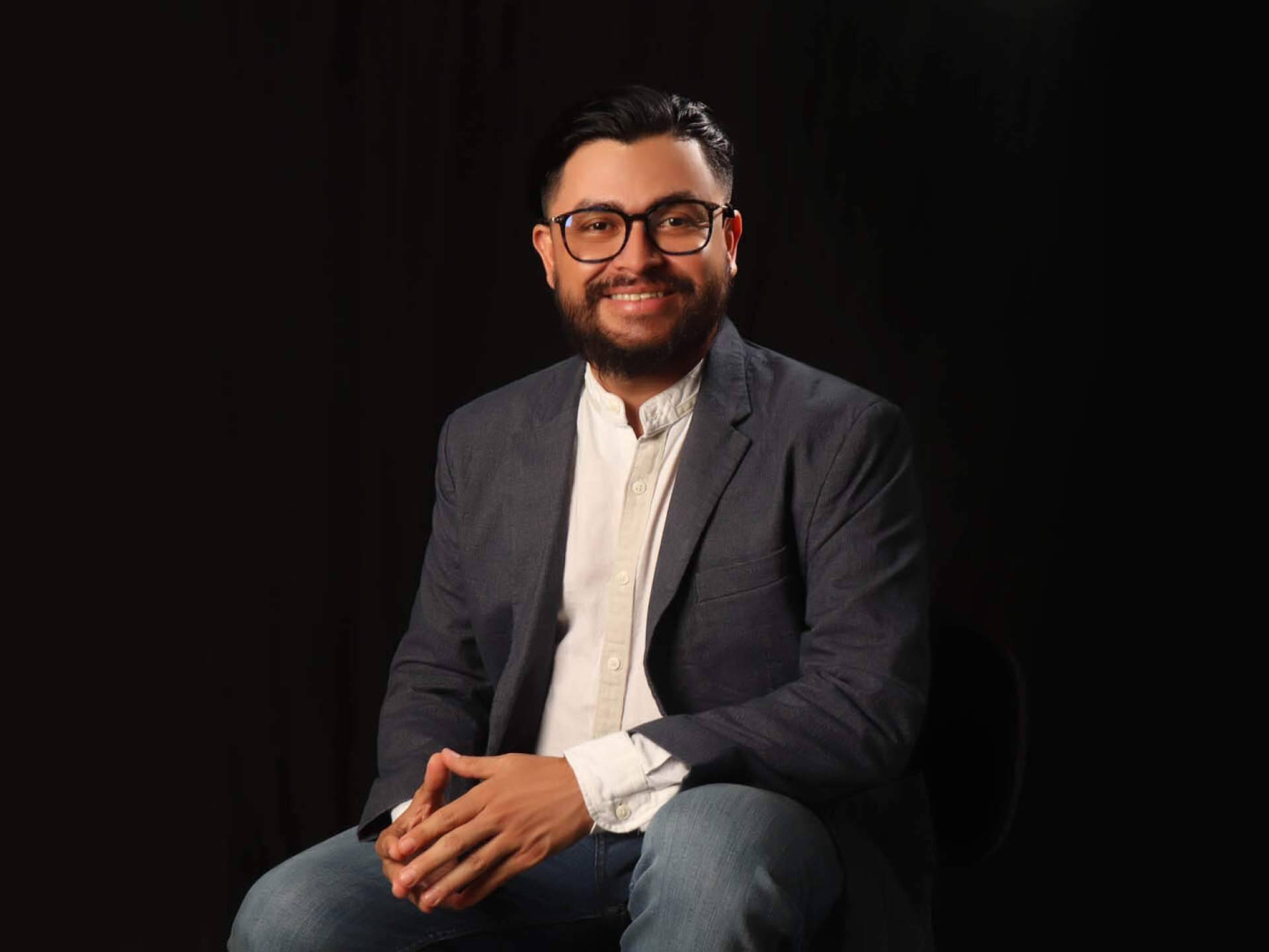 El sacerdote tiktoker Camilo Cardozo. Toda su vida consagrada a la misión de fe y evangelización
