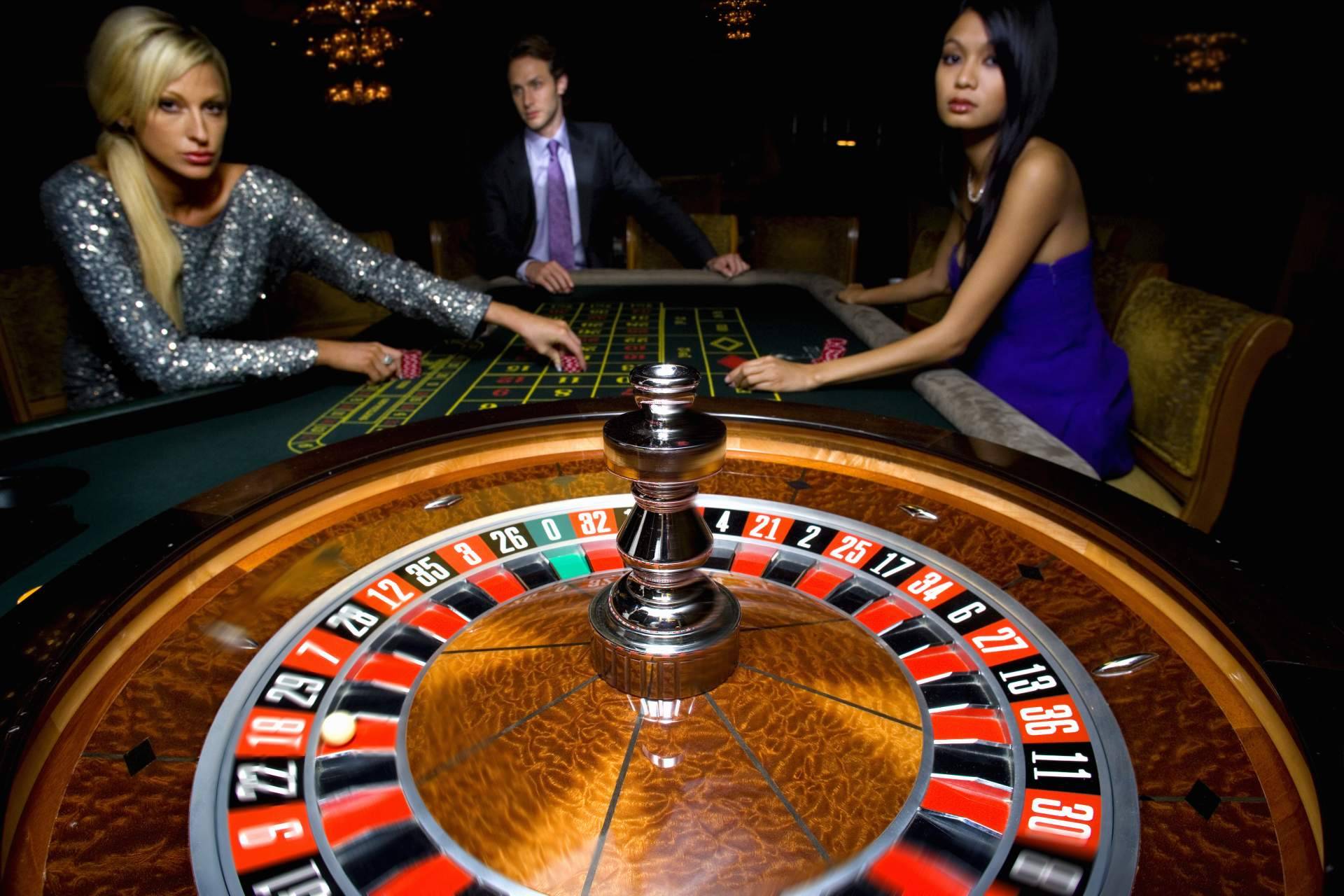 Casino 247 examina Luckia, opiniones de usuarios y evaluación técnica de su plataforma de juego