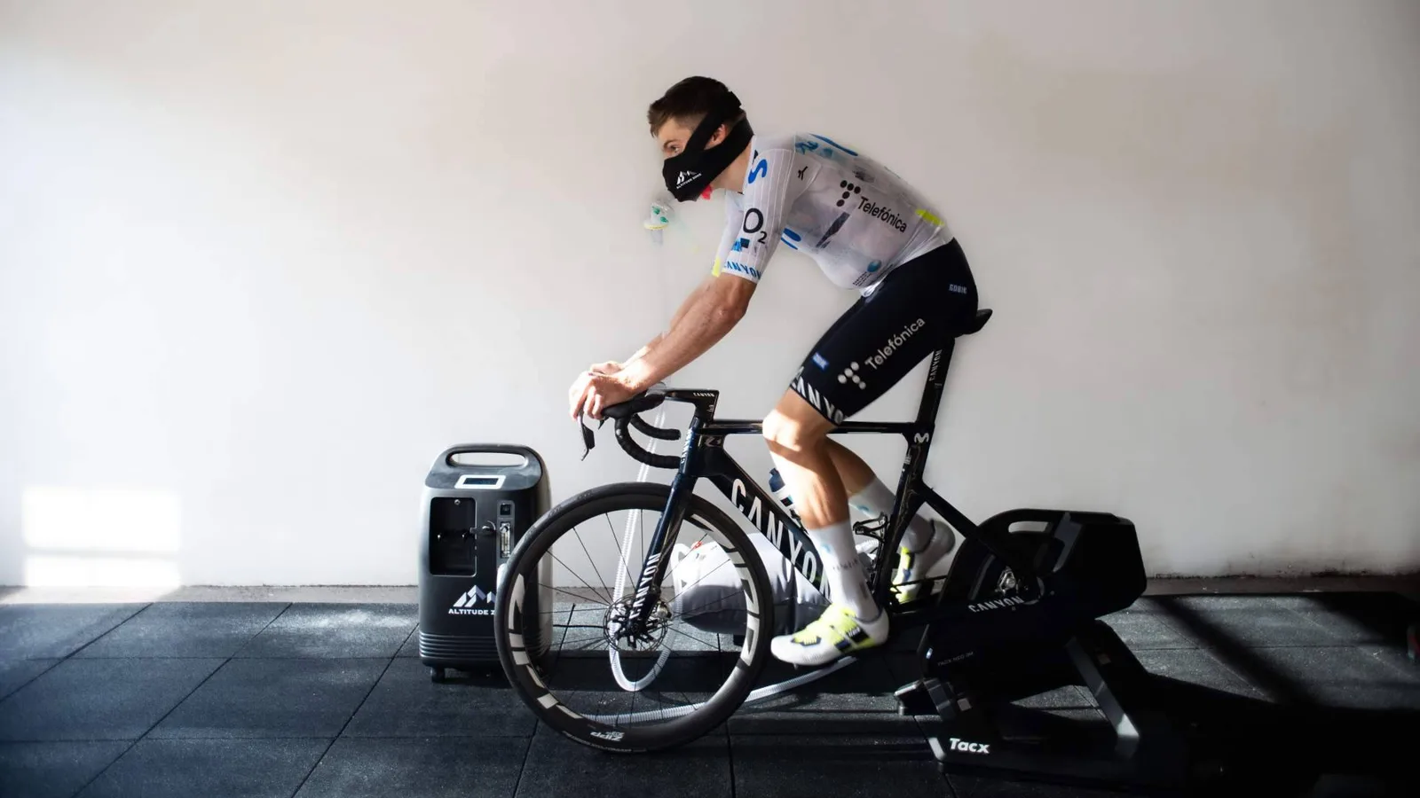 Myox impulsa el entrenamiento con hipoxia intermitente a través de la tecnología de Altitude Zone